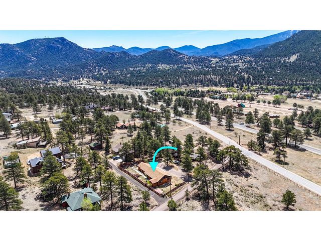 710 Tanager Rd, Estes Park, CO 80517