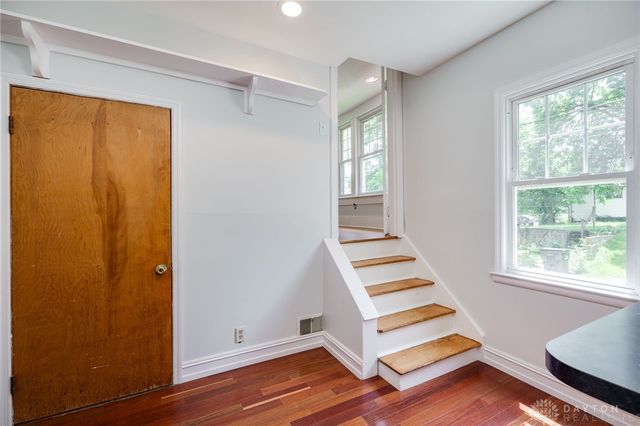 25 Laura Avenue, Dayton, OH 45405