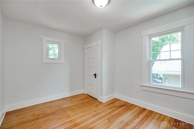 25 Laura Avenue, Dayton, OH 45405