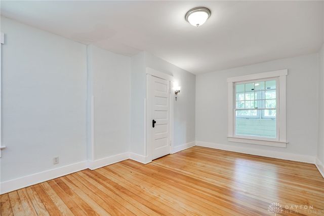 25 Laura Avenue, Dayton, OH 45405