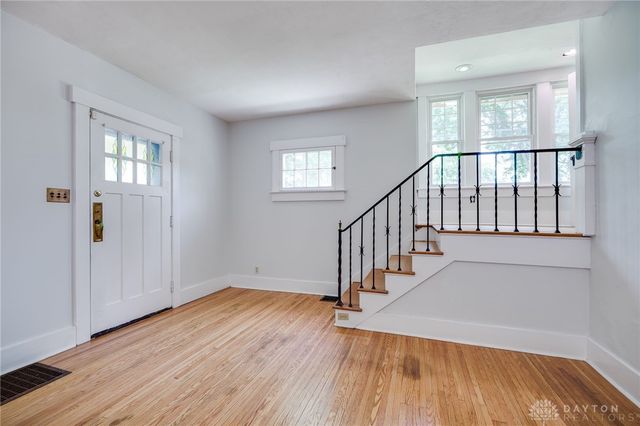 25 Laura Avenue, Dayton, OH 45405