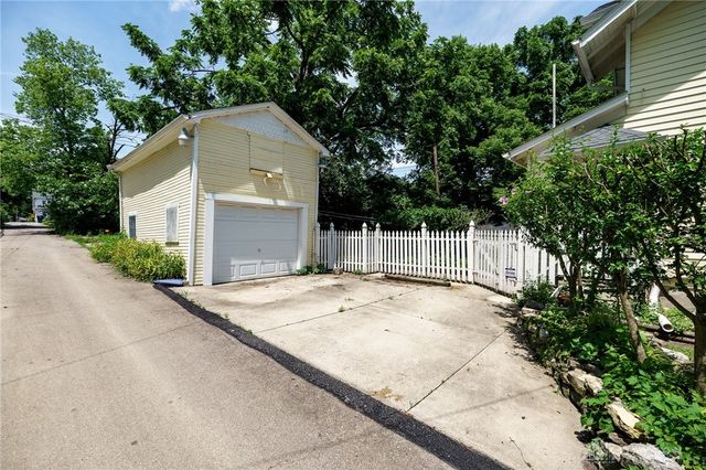 25 Laura Avenue, Dayton, OH 45405