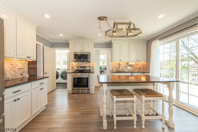 67 Ryerson Ave, Newton Town, NJ 07860