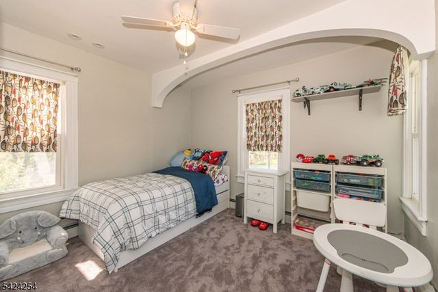 67 Ryerson Ave, Newton Town, NJ 07860