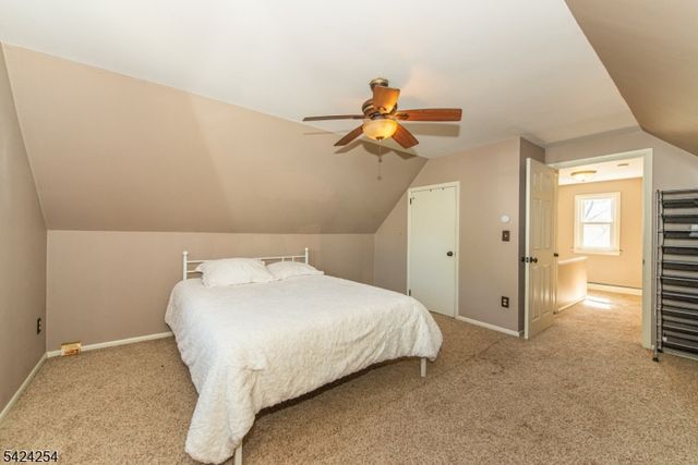 67 Ryerson Ave, Newton Town, NJ 07860