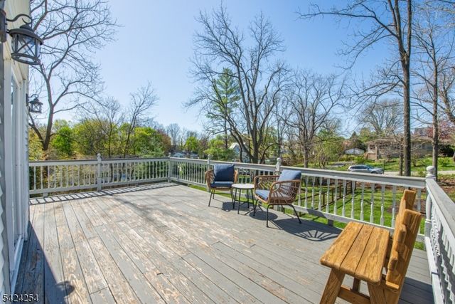 67 Ryerson Ave, Newton Town, NJ 07860