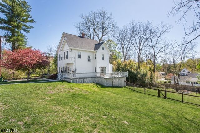 67 Ryerson Ave, Newton Town, NJ 07860