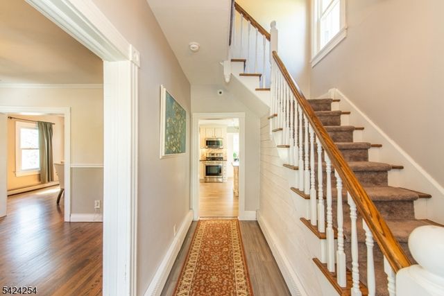 67 Ryerson Ave, Newton Town, NJ 07860