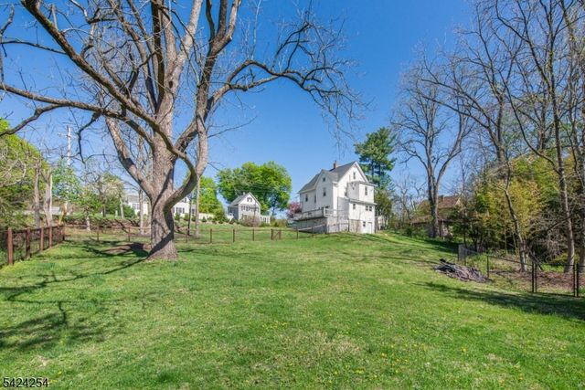 67 Ryerson Ave, Newton Town, NJ 07860