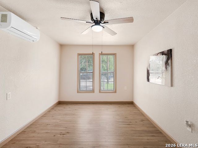 910 Menefee Blvd, San Antonio, TX 78237