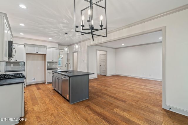 1172 Madison Oaks Rd, Knoxville, TN 37924