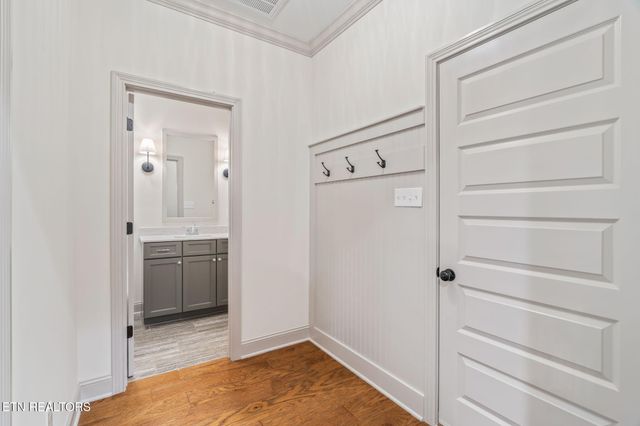 1172 Madison Oaks Rd, Knoxville, TN 37924