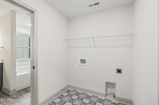 1172 Madison Oaks Rd, Knoxville, TN 37924