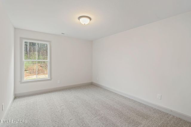 1172 Madison Oaks Rd, Knoxville, TN 37924