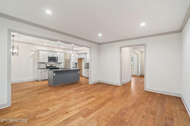 1172 Madison Oaks Rd, Knoxville, TN 37924