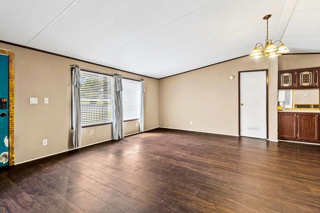 404 E Mimosa Drive, Livingston, TX 77351