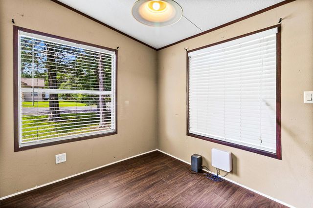 404 E Mimosa Drive, Livingston, TX 77351