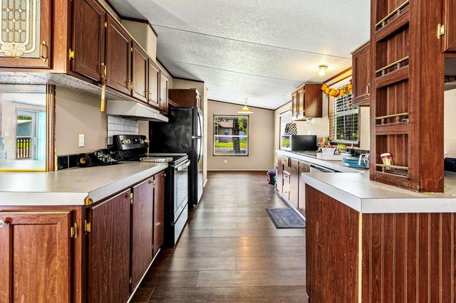 404 E Mimosa Drive, Livingston, TX 77351