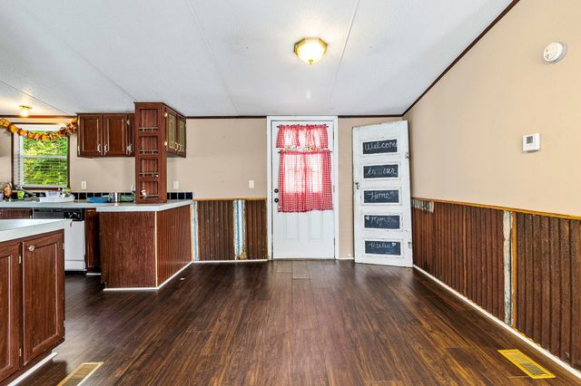 404 E Mimosa Drive, Livingston, TX 77351