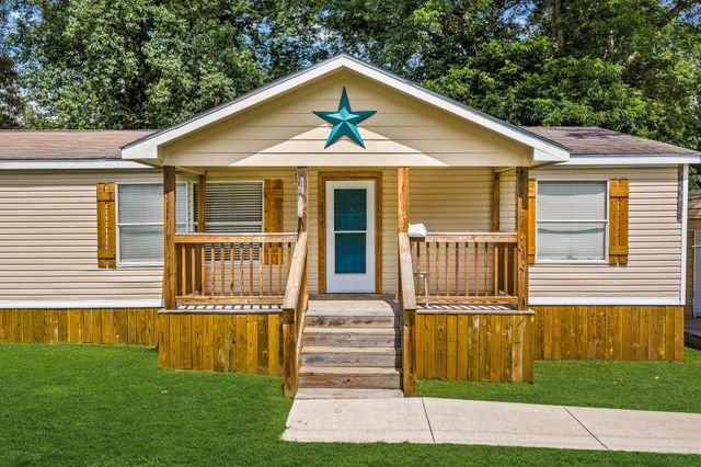 404 E Mimosa Drive, Livingston, TX 77351