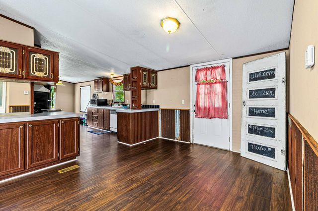 404 E Mimosa Drive, Livingston, TX 77351