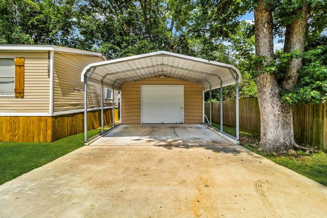 404 E Mimosa Drive, Livingston, TX 77351