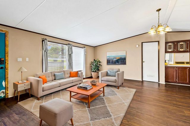 404 E Mimosa Drive, Livingston, TX 77351