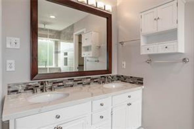 1850 Creek Drive, Houston, TX 77080