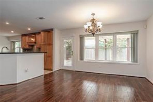 1850 Creek Drive, Houston, TX 77080