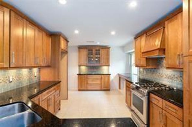 1850 Creek Drive, Houston, TX 77080