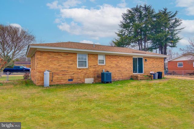 62 DARL CIR, Colonial Beach, VA 22443