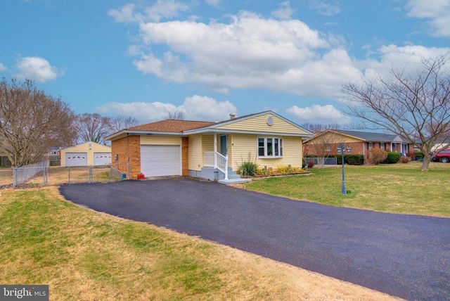 62 DARL CIR, Colonial Beach, VA 22443