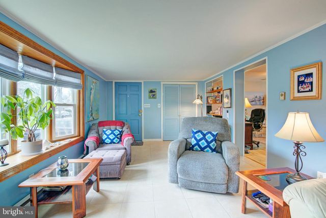 62 DARL CIR, Colonial Beach, VA 22443