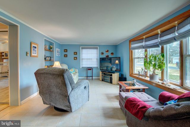 62 DARL CIR, Colonial Beach, VA 22443