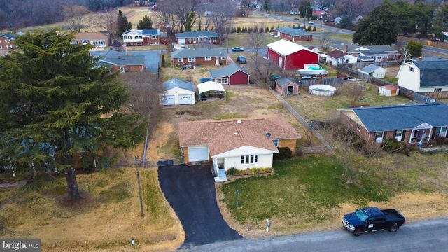 62 DARL CIR, Colonial Beach, VA 22443