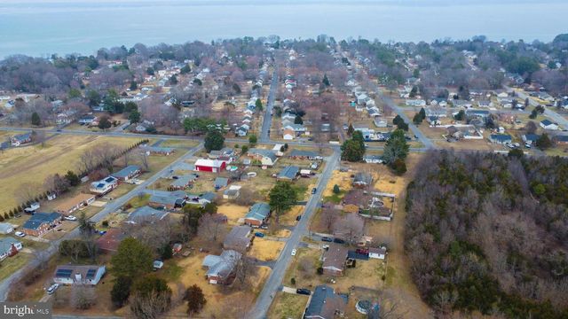 62 DARL CIR, Colonial Beach, VA 22443