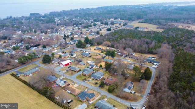 62 DARL CIR, Colonial Beach, VA 22443