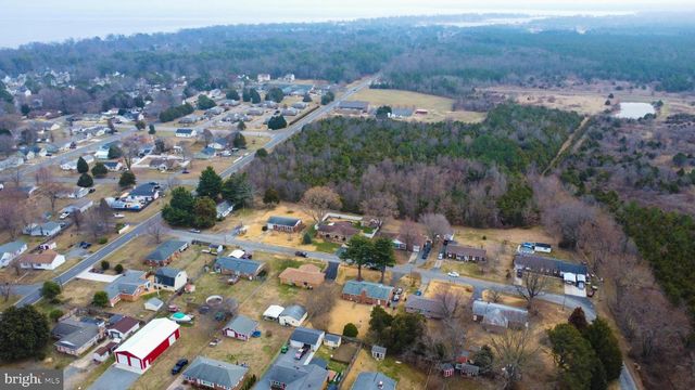 62 DARL CIR, Colonial Beach, VA 22443