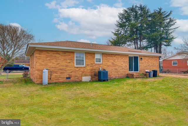 62 DARL CIR, Colonial Beach, VA 22443