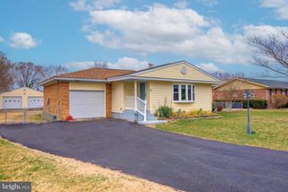 62 DARL CIR, Colonial Beach, VA 22443