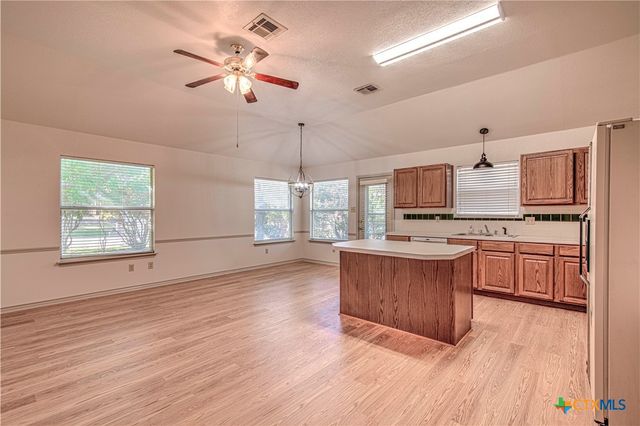 614 Sabine Circle, Temple, TX 76504