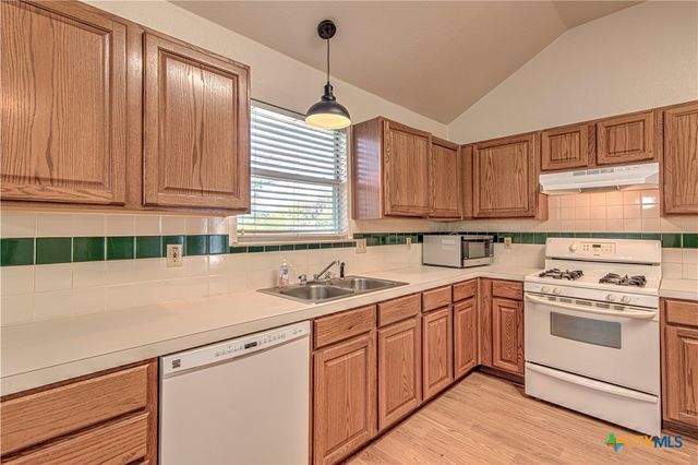 614 Sabine Circle, Temple, TX 76504