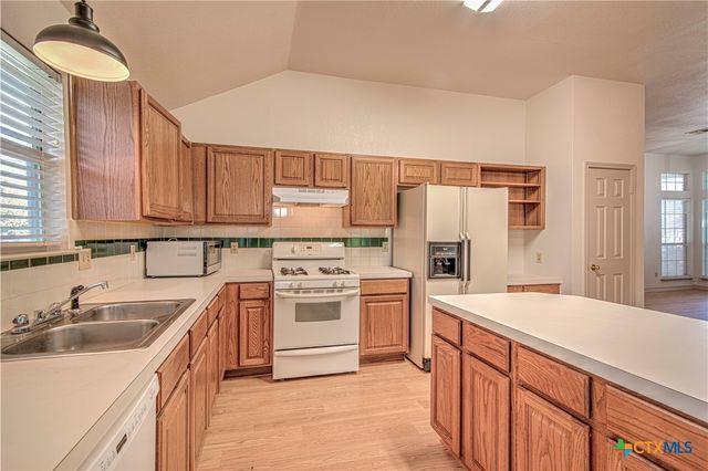 614 Sabine Circle, Temple, TX 76504