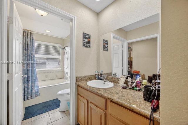 16040 SW 283rd St, Homestead, FL 33033
