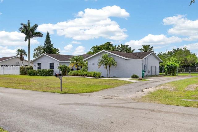 16040 SW 283rd St, Homestead, FL 33033