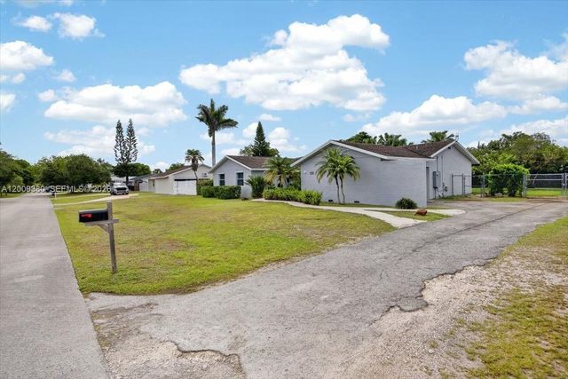 16040 SW 283rd St, Homestead, FL 33033