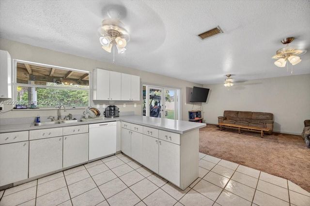 16040 SW 283rd St, Homestead, FL 33033