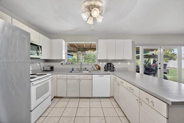 16040 SW 283rd St, Homestead, FL 33033