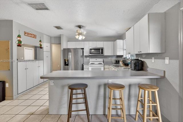 16040 SW 283rd St, Homestead, FL 33033