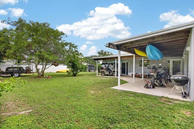 16040 SW 283rd St, Homestead, FL 33033